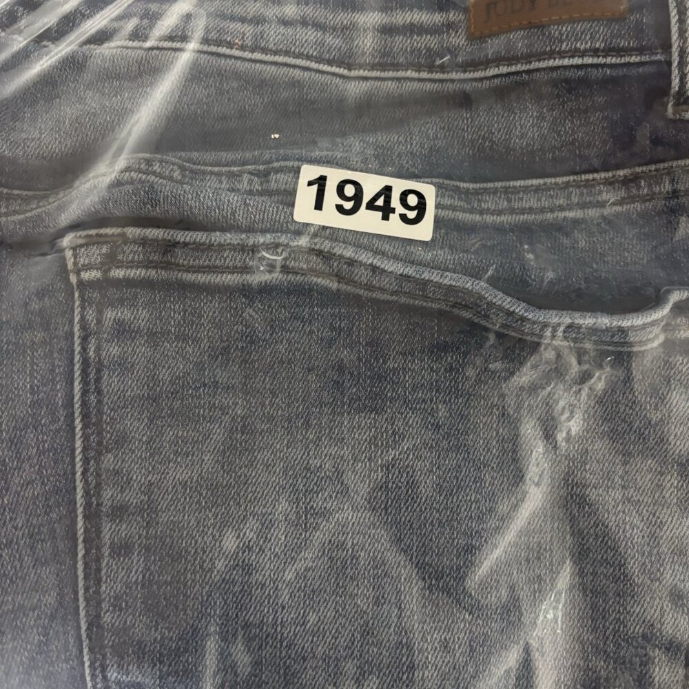 Judy Blue Boyfriend Fit Jeans Destroyed Medium Wash JB82169LT Women’s Size 22W - Picture 11 of 11